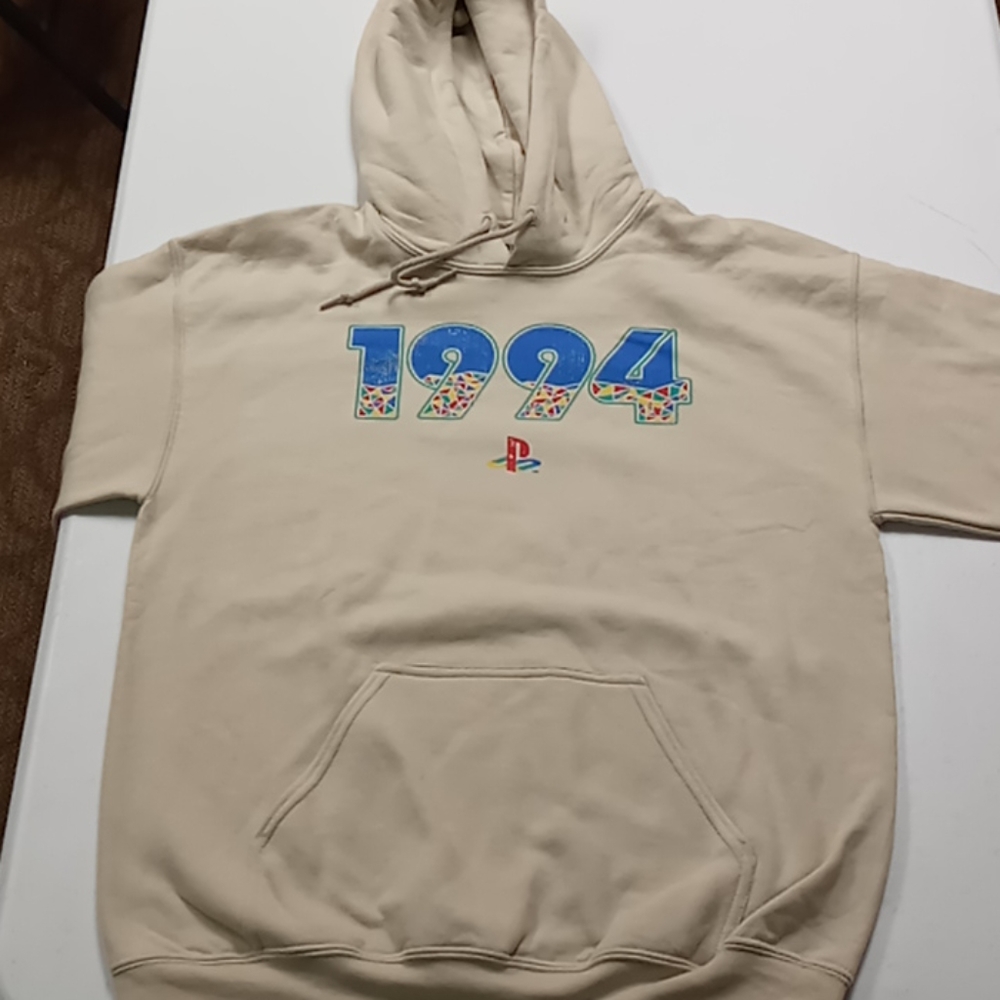 PlayStation Sweatshirt Men's Size M Cream Pullover Hoodie Sweatshirt